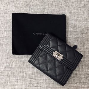 Chanel so black Boy trifold wallet